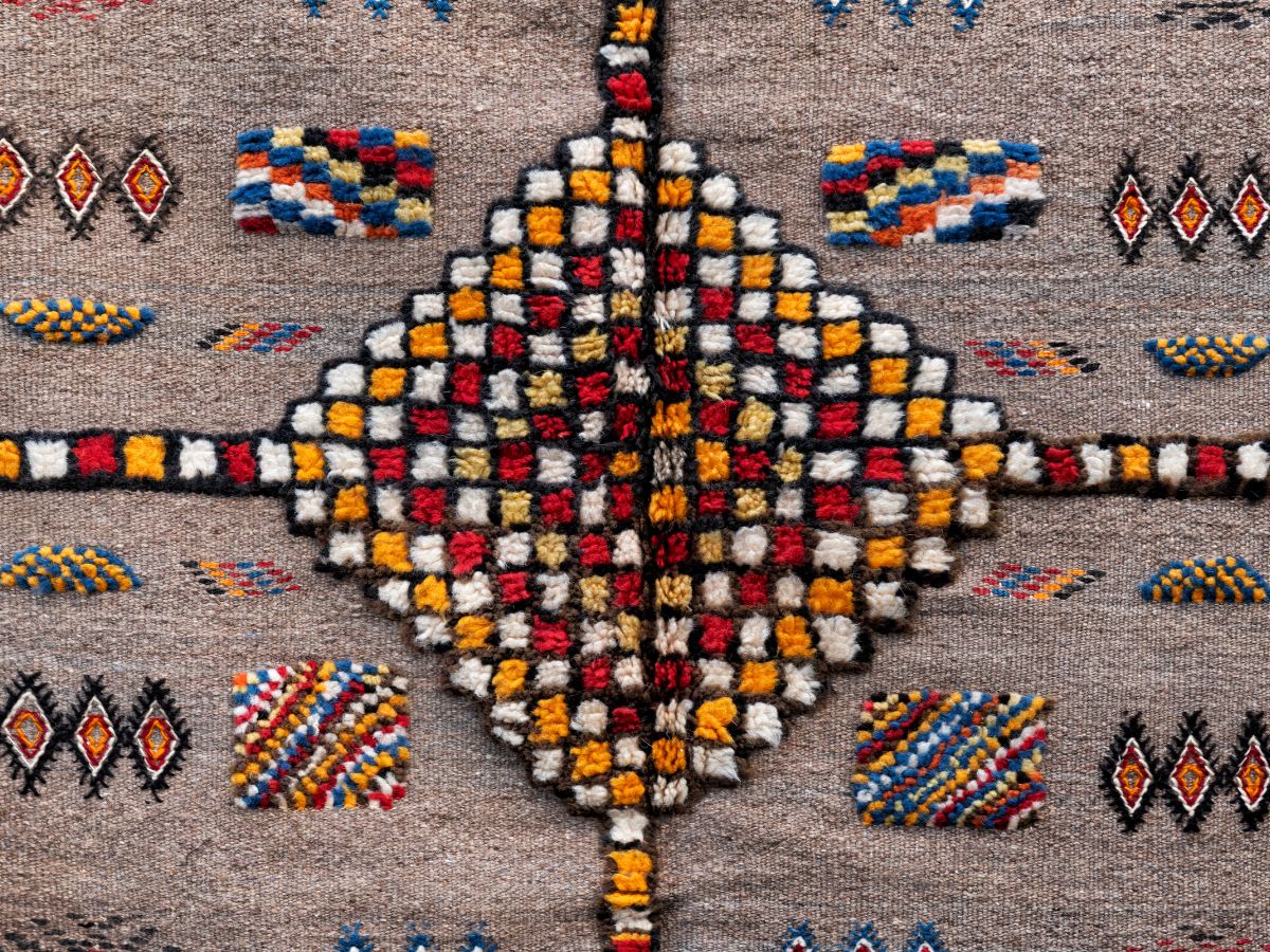 Morocco secret places guide showing visitors a quiet palm garden oasis